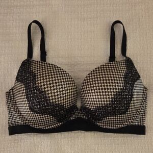 Victoria's Secret Black & Cream Houndstooth Lace Trim Bra